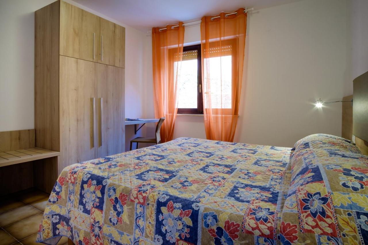 Residence Appartamenti Caffarena Arbatax Ngoại thất bức ảnh